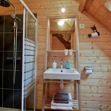 Chez Mimi Et Nico Oda ve Kahvaltı